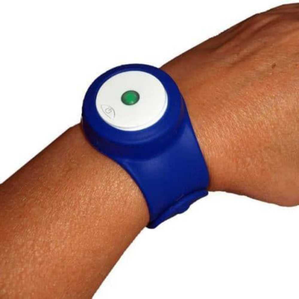 CPR Compression Rate Wrist Monitor & Soft CPR Mask H216462