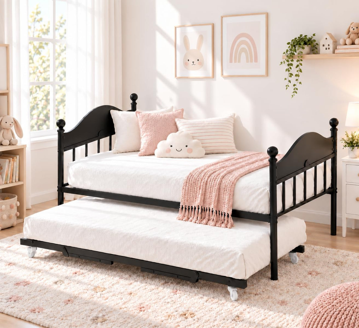 Black Daybed with Pop Up Trundle V532631