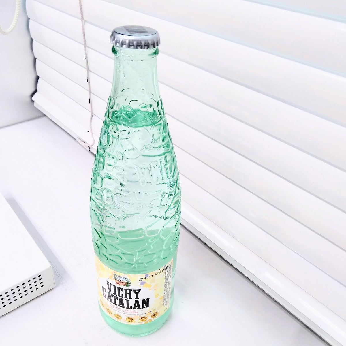 Sparkling Mineral Water 33.8 oz 12 Glass Bottles P38936